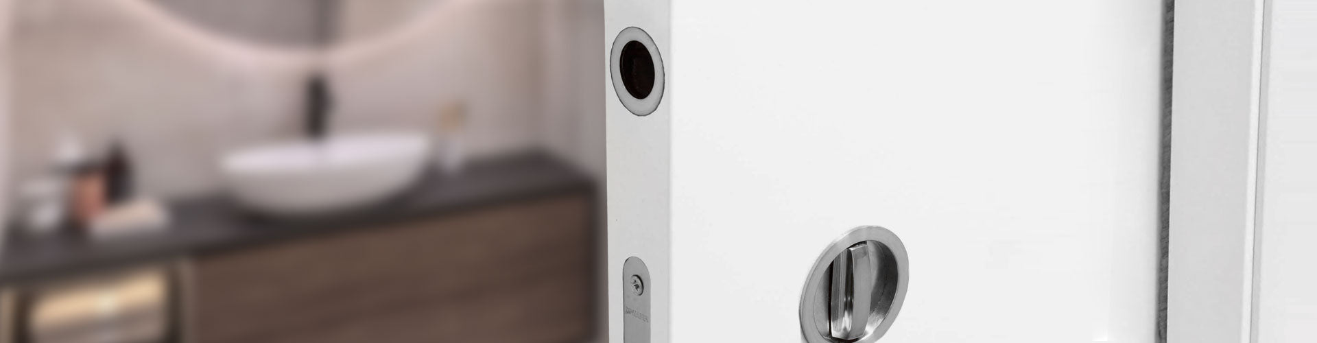Instalación de casonetos para puertas correderas, ¿qué accesorios colocar?