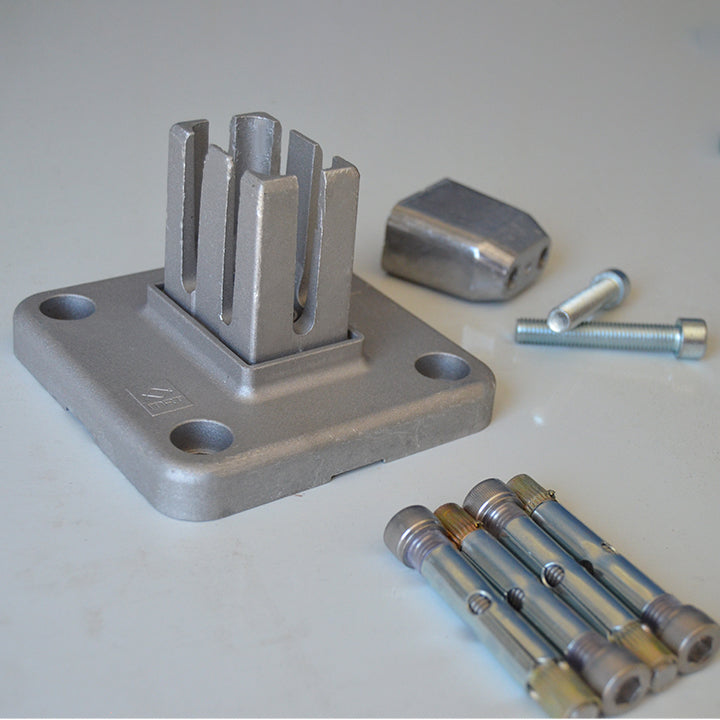 Base Aluminio para Postes Hércules Galvanizada